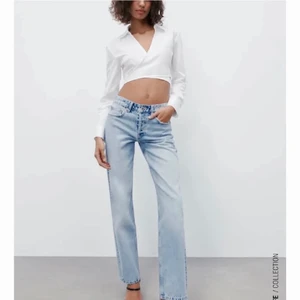 Zara mid rise - Säljer dessa jätte snygga zara jeansen! Endast använda ca 3 gånger, nypris 349kr!💓 