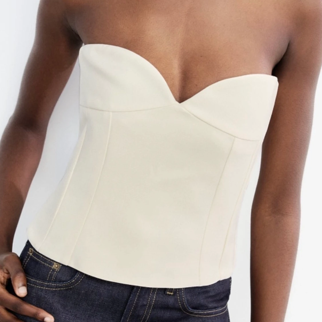 Bustier hjärtformad urringning strl S - 90