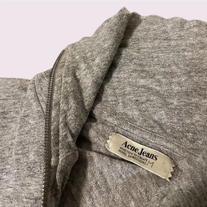 Acne long sleeve  - Najs fit