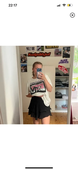 Volangkjol - Jättefin kjol, aldrig använd ❤️