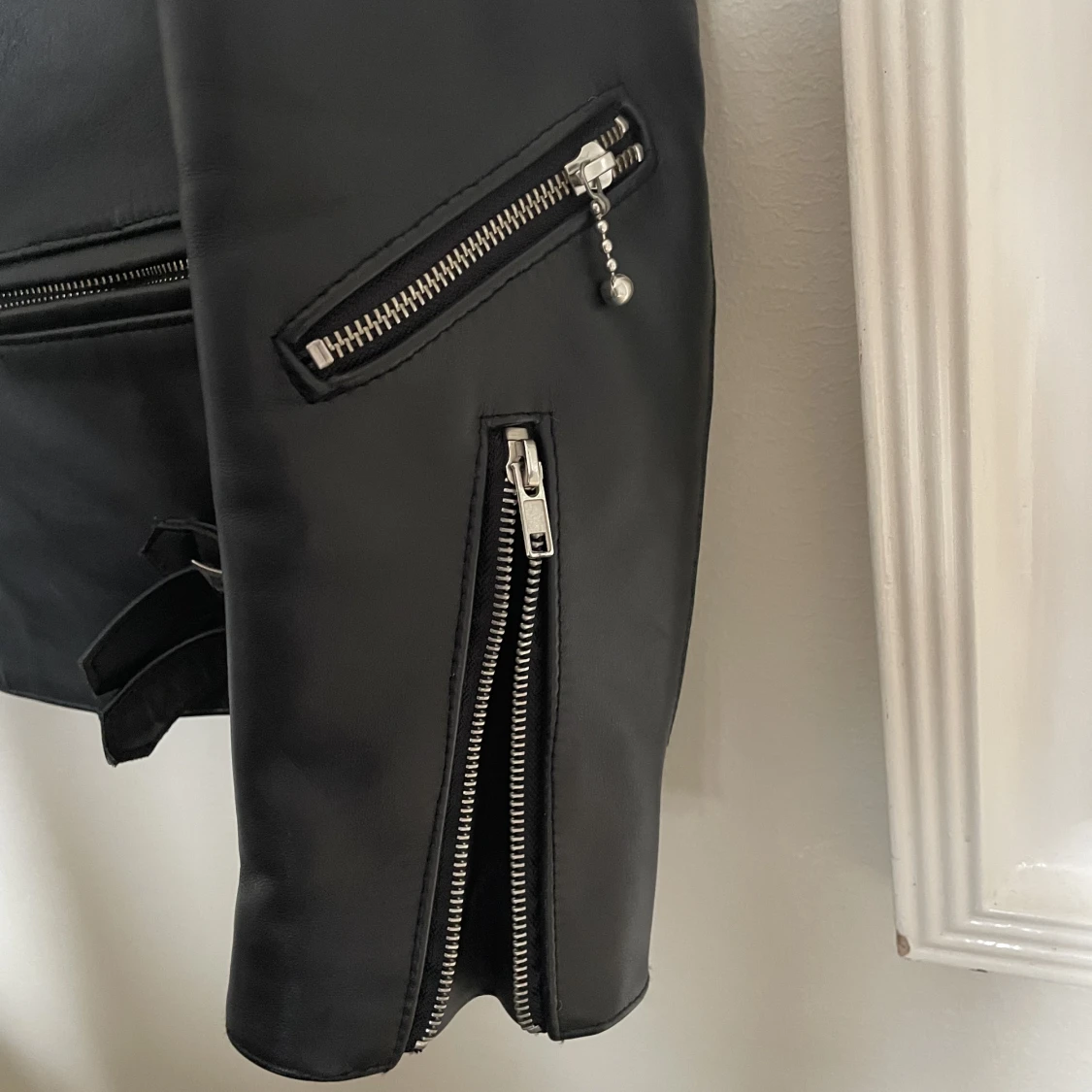 Svart läderjacka (biker) - 91