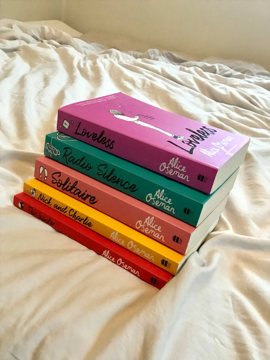 Alice Oseman böcker - Nyskick! - 91