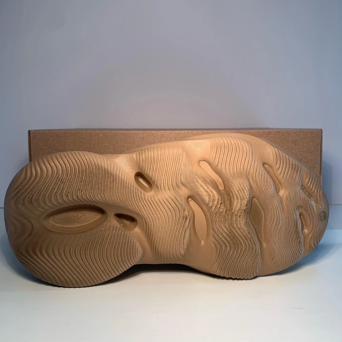 Yeezy fram runner ochre  - 90