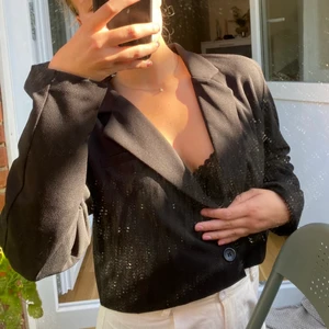 Kavaj - Svart croppad kavaj⭐️ Stl XL 