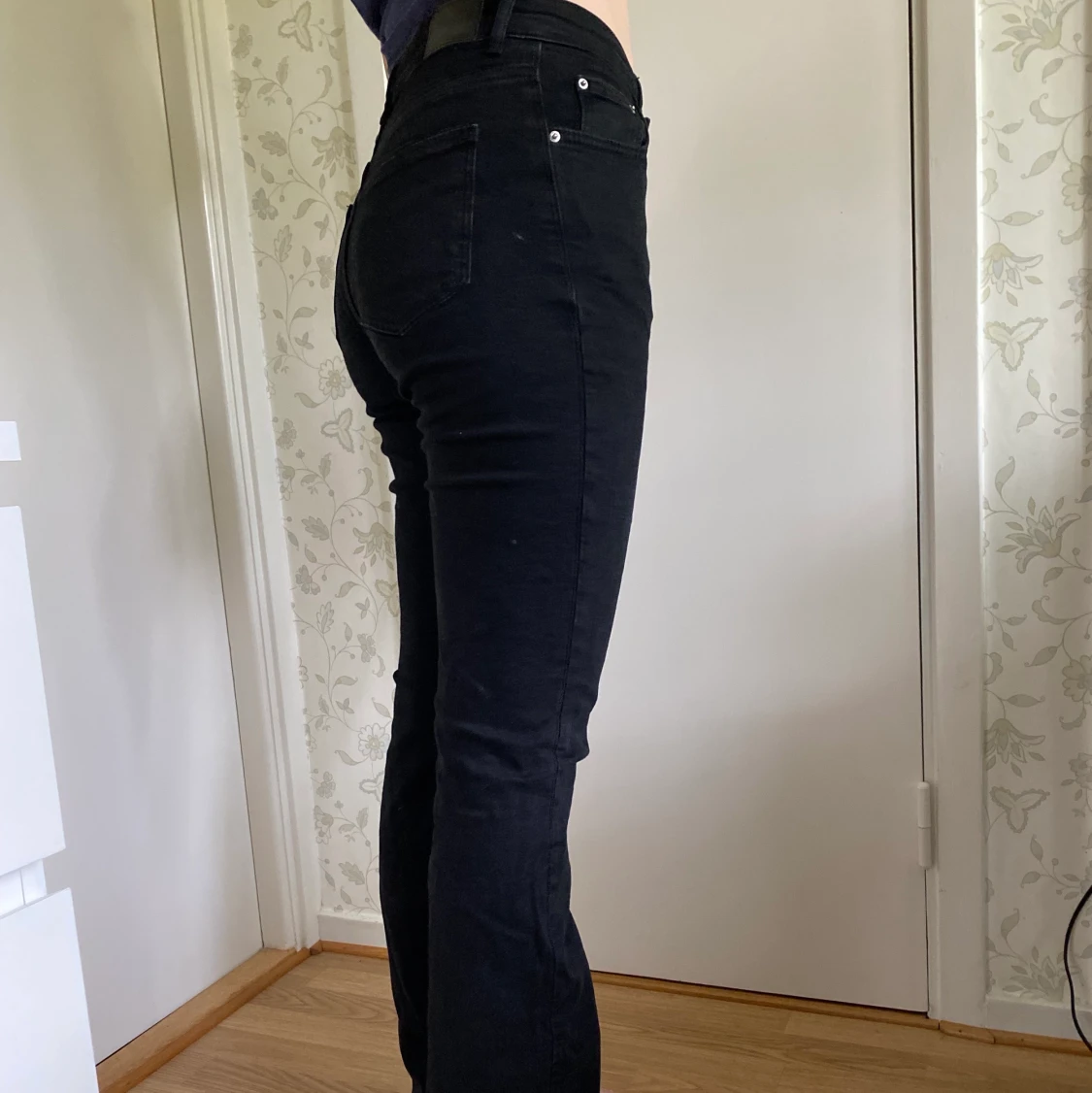 Svarta jeans