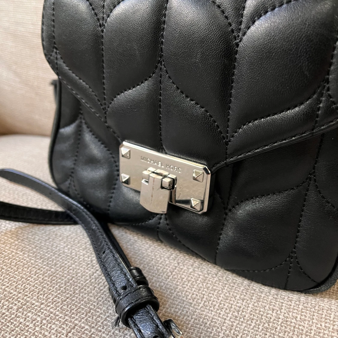 Micheal Kors Peyton Leather Bag Mini - 90