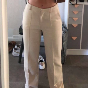 Kostymbyxor  - Från NAKD i storlek S! 🤍