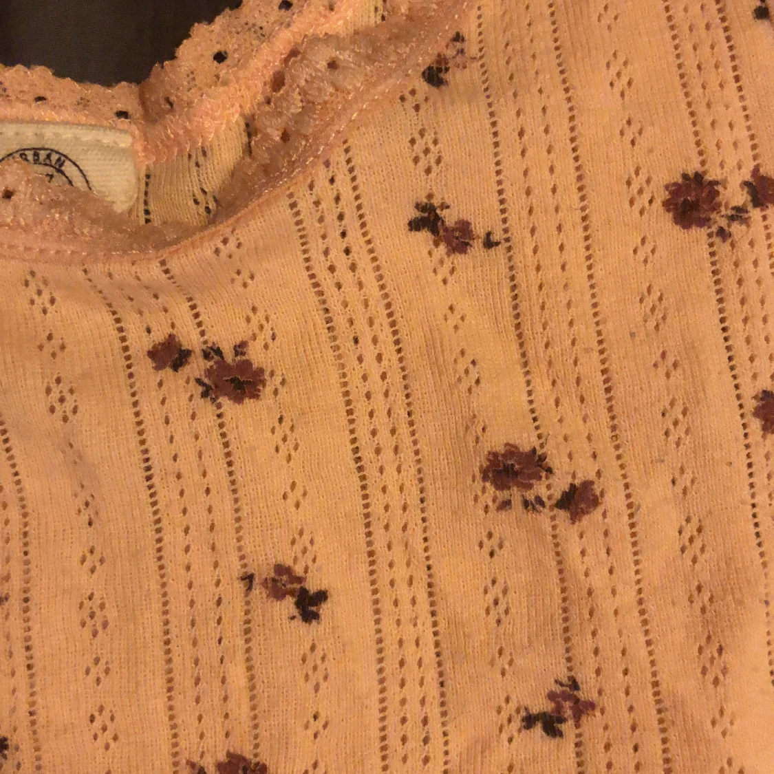 Aprikos färgad linne med blommigt mönster - 90