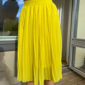 Kjol s - Har en liten fläck