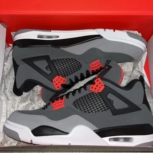 Jordan 4, skor  - Jordan 4 Infrared endast använd en gång köpta från restocks stolek 35,5 