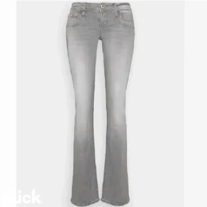 Ltb jeans - Säljer mina populära ltb jeans❤️sparsamt använda uppsprättade längst ner så ca 2cm längre! Använd ej köp nu!