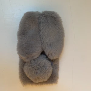 Fint mobilskal - Ett fint fluffigt mobilskal för IPhone 6/7. Bra skick!!