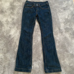Jeans  - Fina jeans i storlek S 