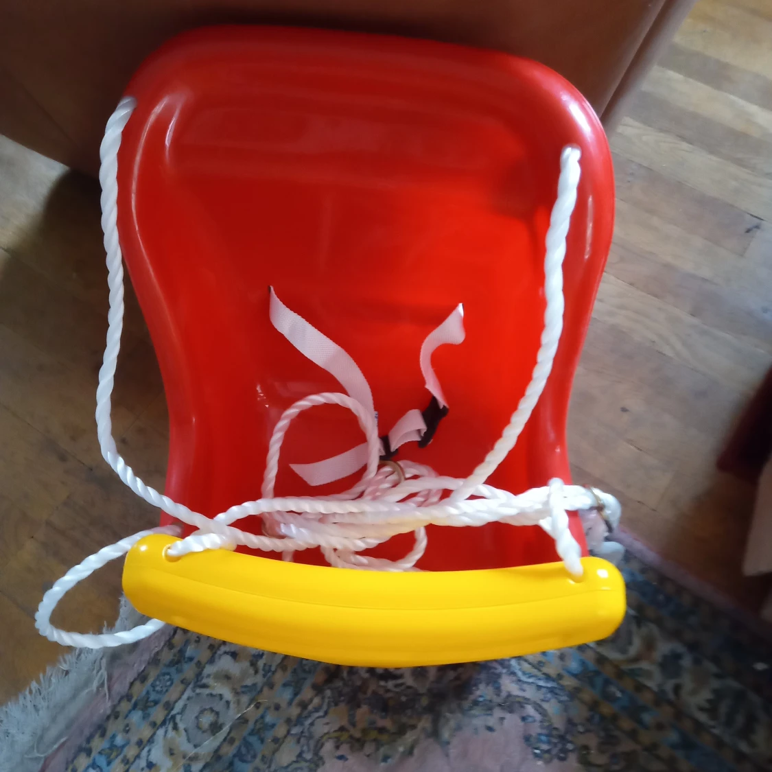 Barngunga småbarn Röd, helt ny.