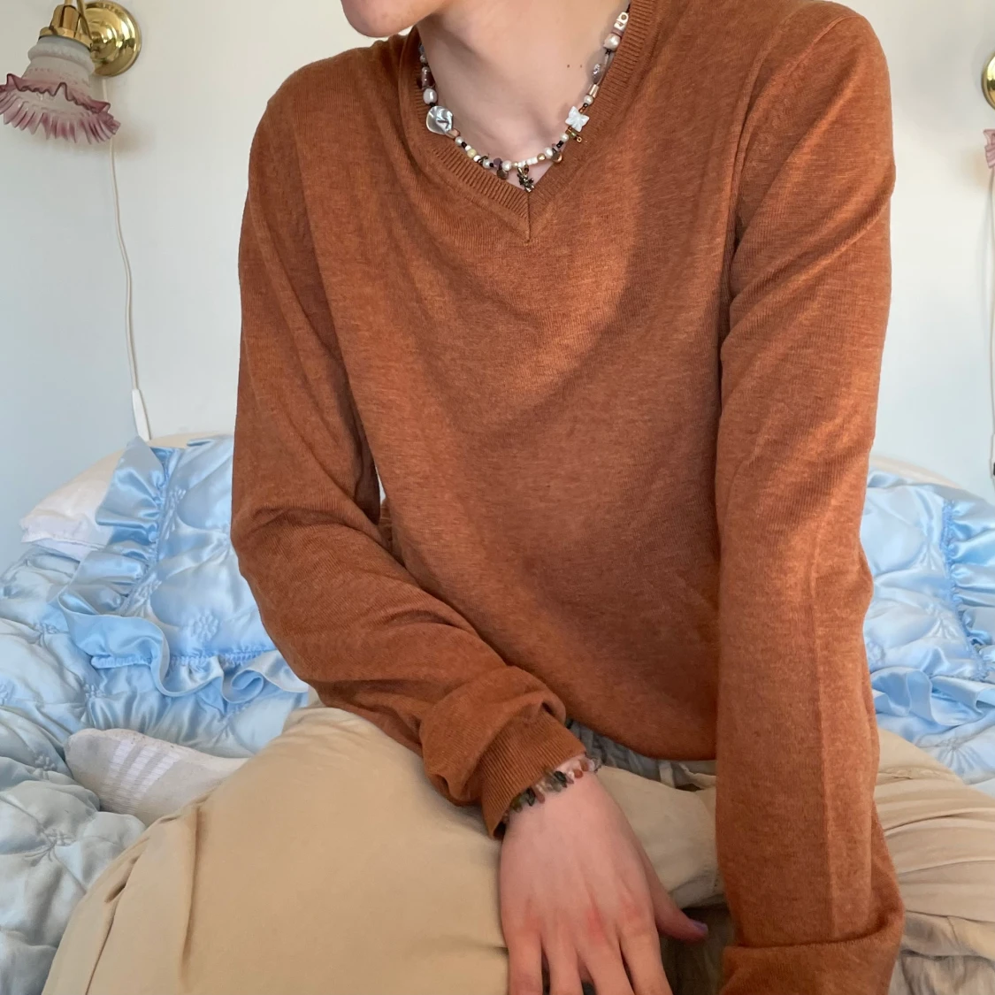 Brun orange v-ringad stickad tröja  - 90