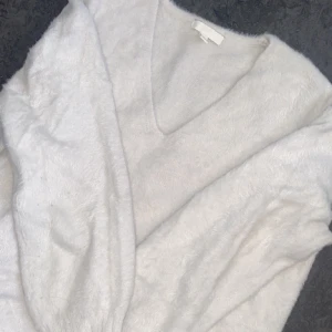 Tröja - Jätte mysig tröja lite längre än ”vanliga”