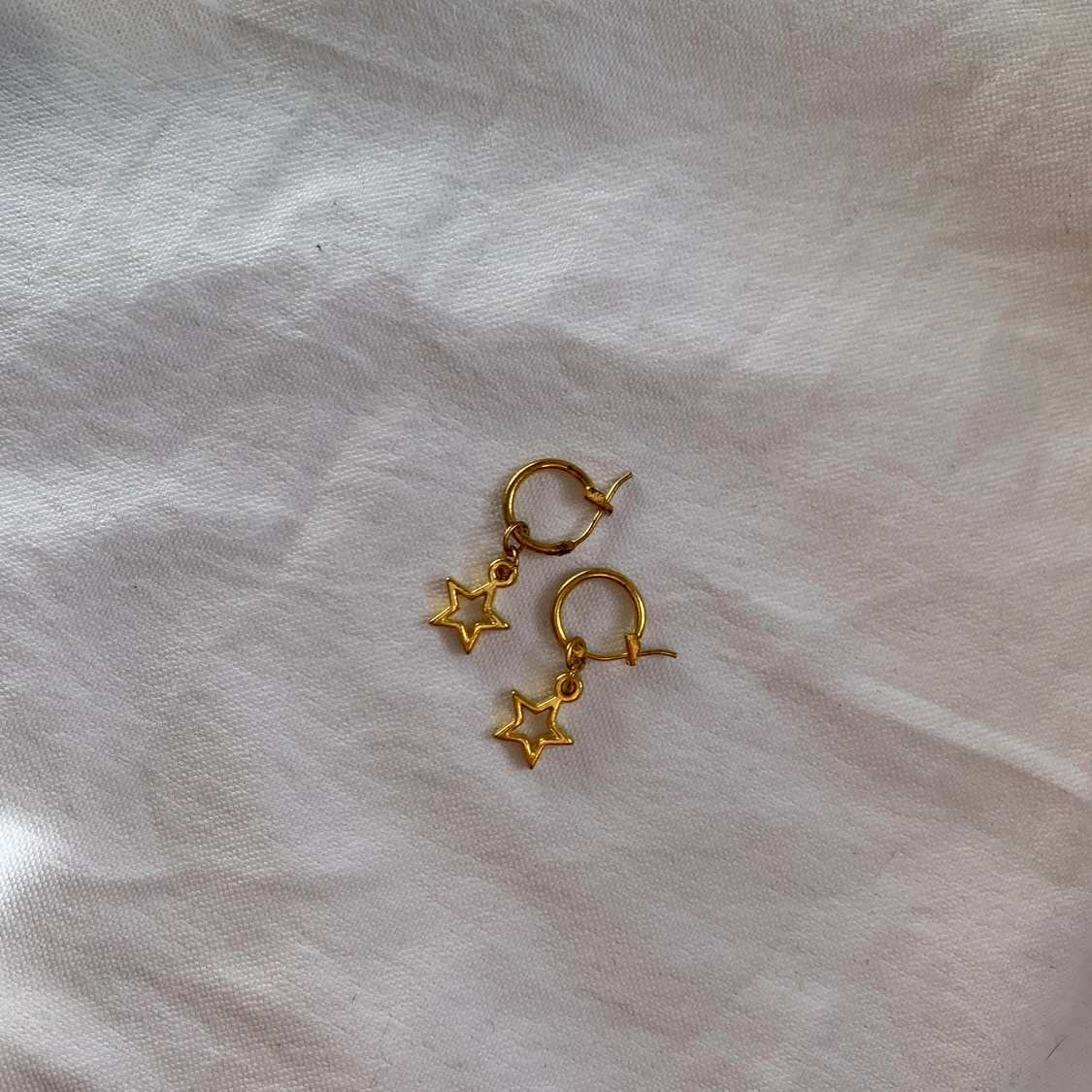 guldörhängen stjärnor - 91