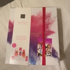 Rituals kit - Säljer detta Rituals kit med ett Holi tema, aldrig öppnat såklart. Nypris är 380kr men säljes för 150