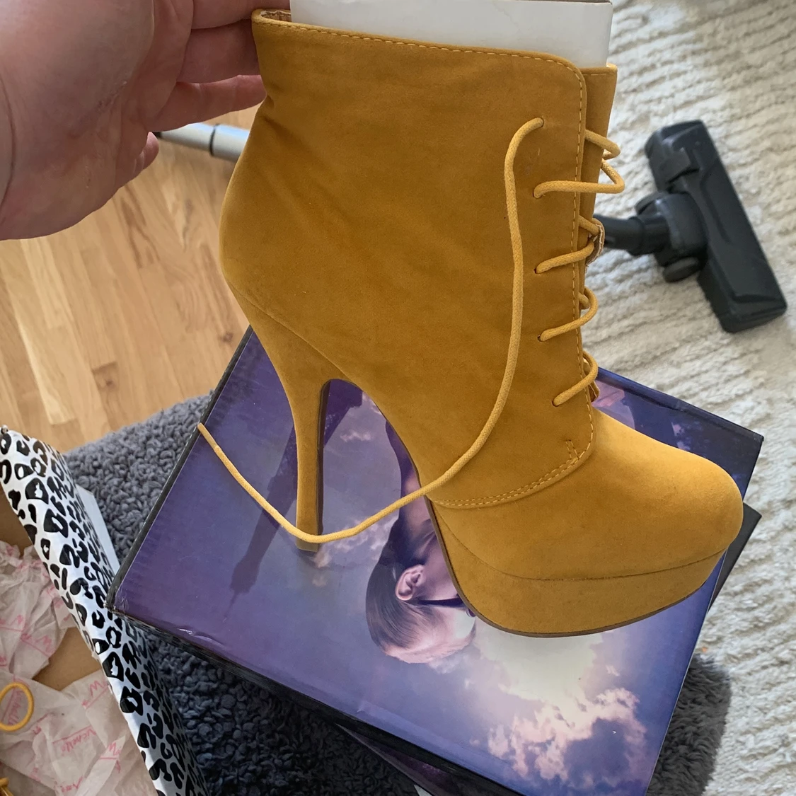 Ännu en till par oanvända klackar 👠  - 91