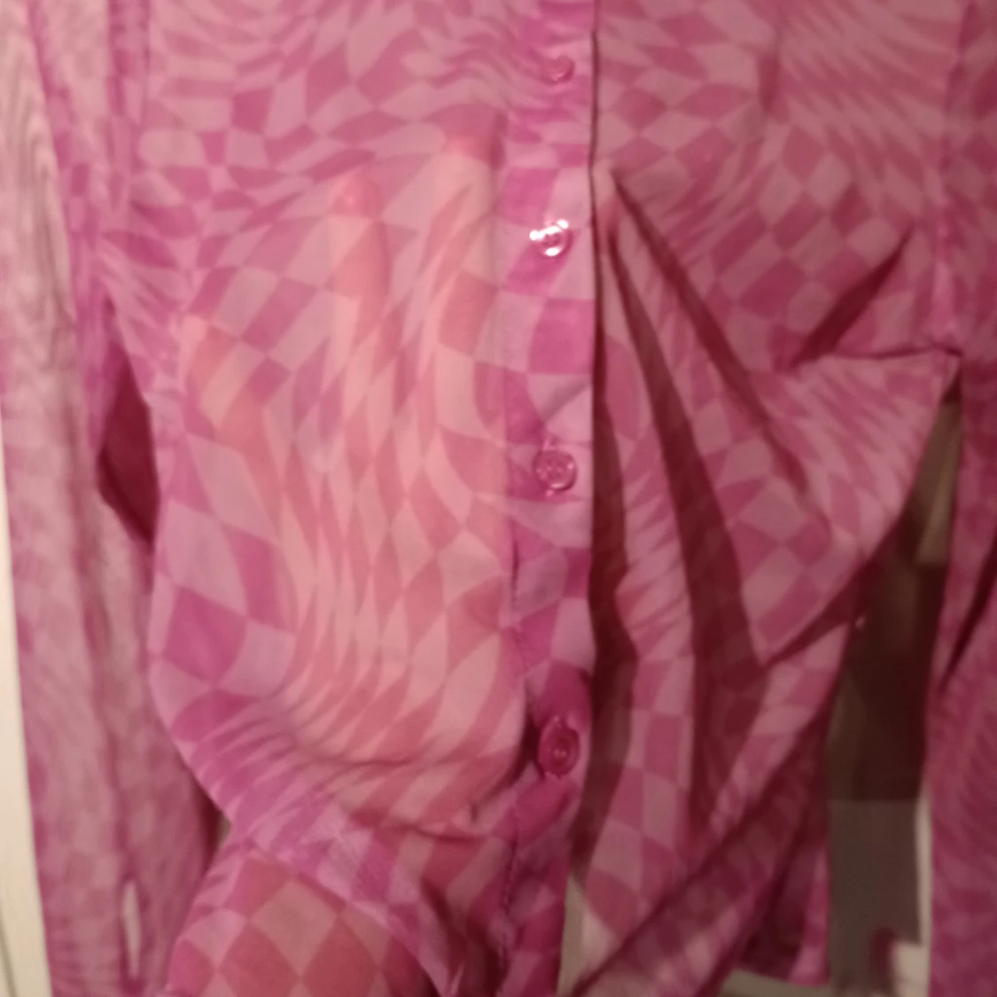 Rosa genomskinlig blus - 90