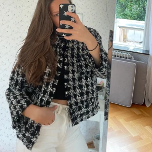 Jacka - Säljer denna rikigt snygga jackan🤗
