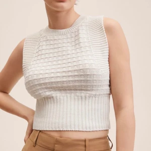 Topp - Söt topp från mango, köpt i somras och endast använd en gång