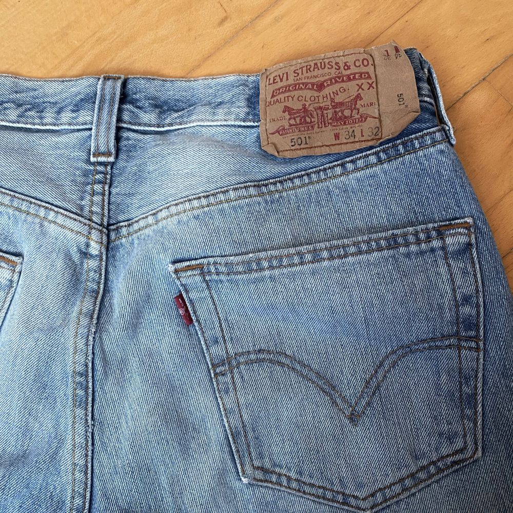 Vintage Levis 501’or 🌟midja 83, innerben 84, jae 165. Jeans & Byxor.