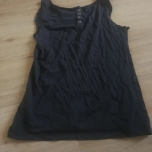 H&M - Svart hemma gjort linne