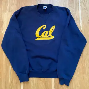 Skitsnygg vintage college sweatshirt i perfekt skick. 