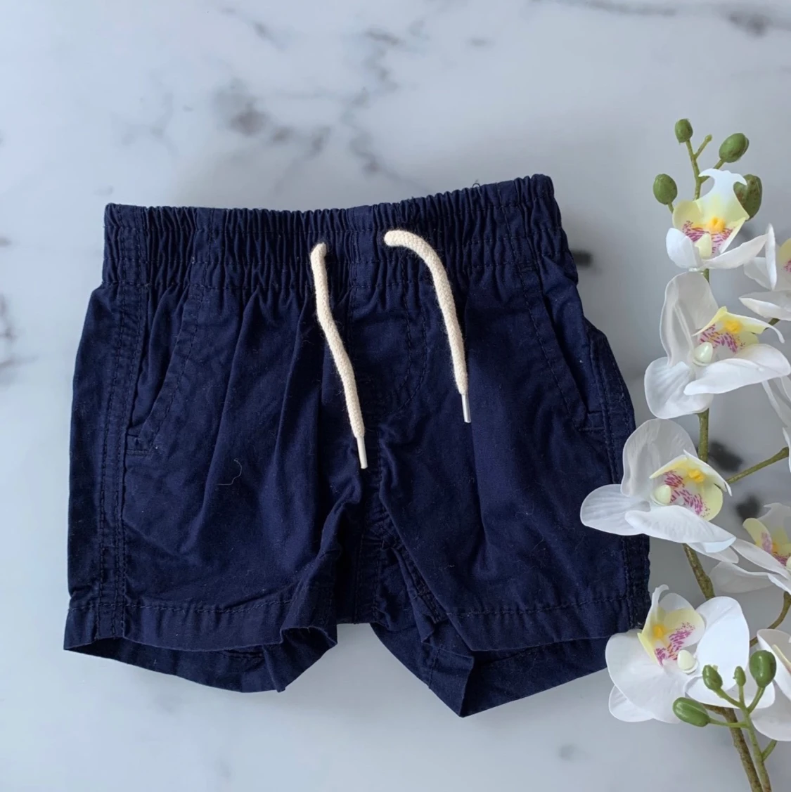 Nya badshorts 0-3 mån baby GAP