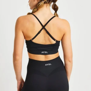 sport-bh - sport-bh från aybl, bra skick men för liten på mig🤍