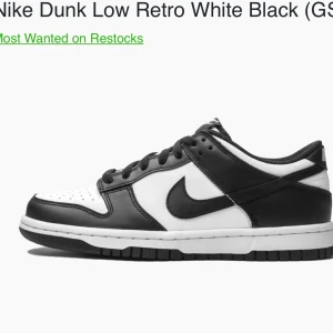 Nike - Svart/vita låga Nike skor, som nya 