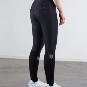 Mayadelorez  - Säljer nu dessa fina ridbyxor, då jag har slutat rida. Dem är i bra skick och är i storlek xs. Dem är halvskodda. Tveka inte på att höra av dig om du har några frågor 🥰 Nypris= 1 699kr mitt pris= 700