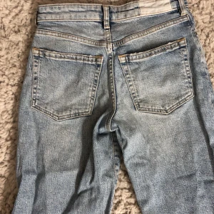 Highwaist jeans - Fina highwaist jeans, storlek xs, original pris 300