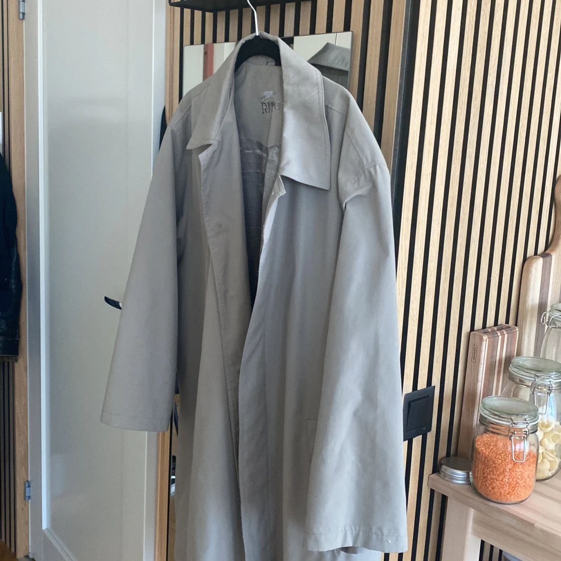 Vintage trench coat - 90