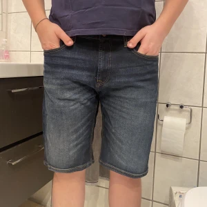 Dressman jeansshorts  - Säljer ett par jeansshorts från dressman