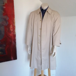 Burberry Coat - Hel o ren