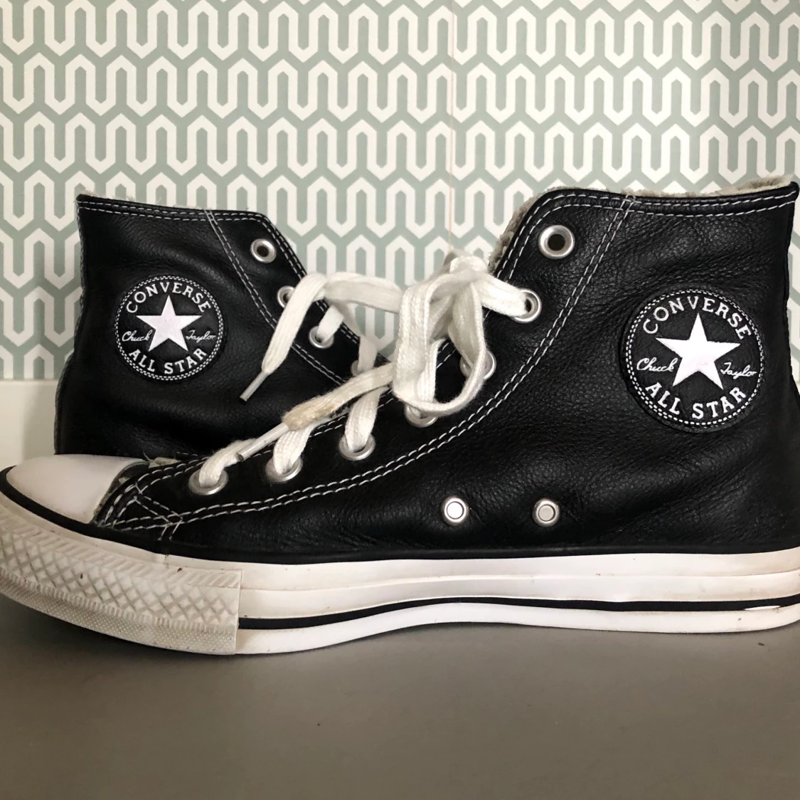 Svarta Converse 38