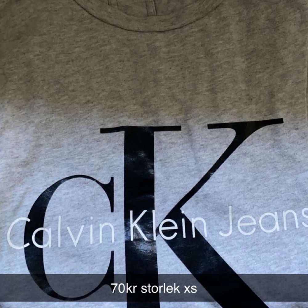 Calvin clein. T-shirts.