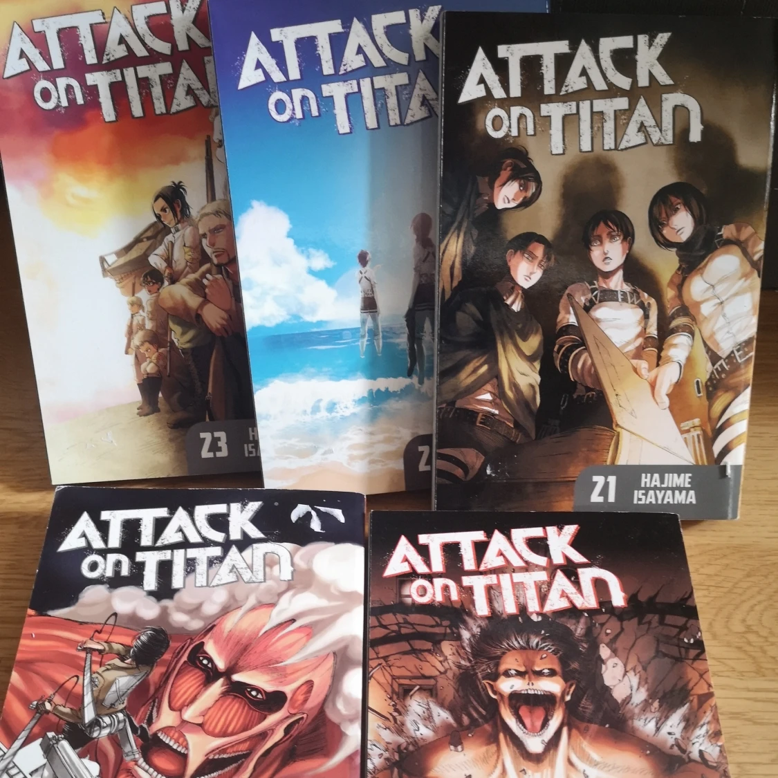 Attack on titan manga volym 1, 21, 22, 23, 25