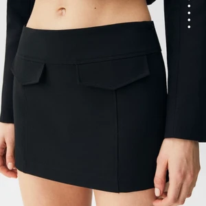 PULL&BEAR KJOL - Helt oanvänd, prislappen kvar!