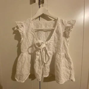 Topp - Topp från shein, nytt skick Köparen står för frakten 