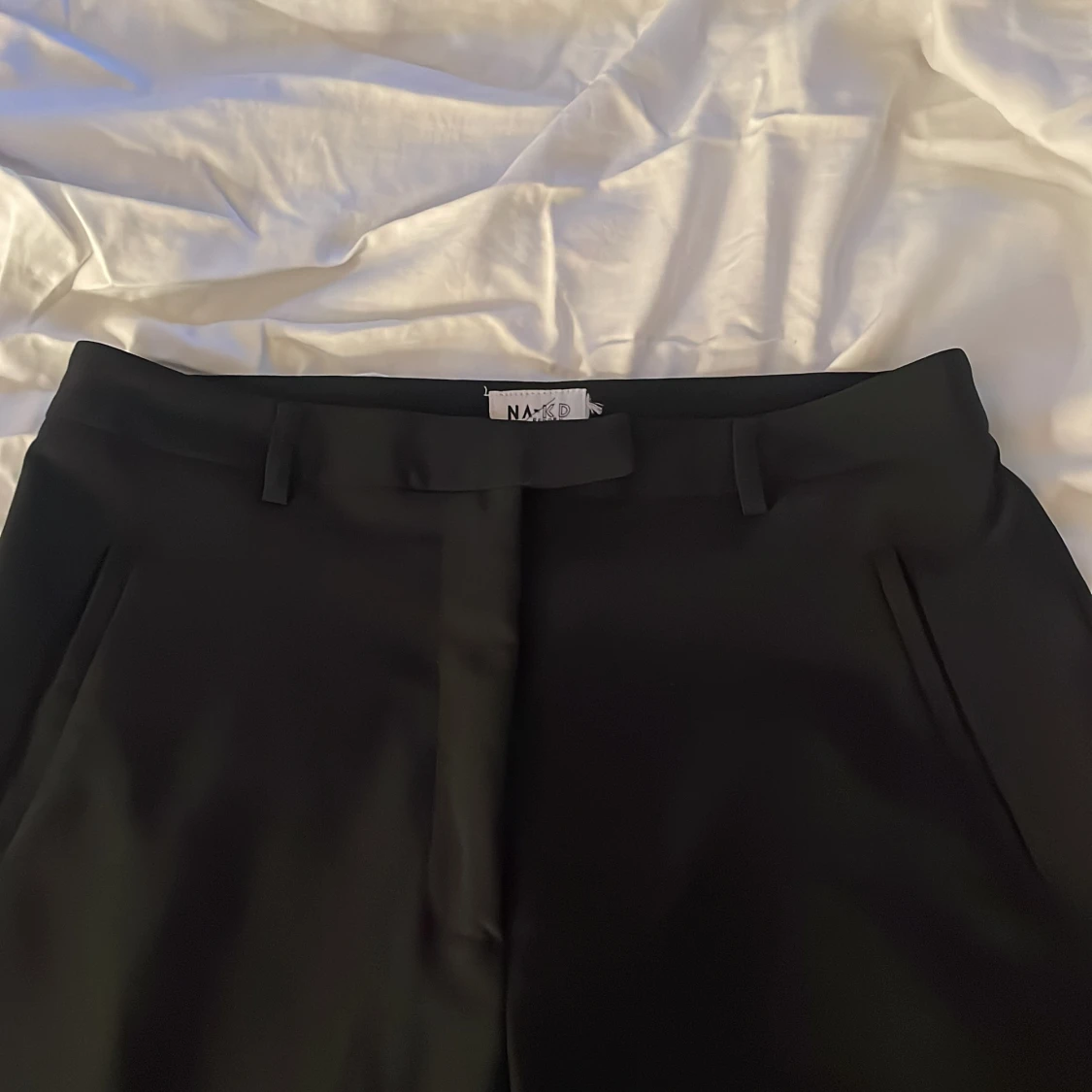 NA-KD kostymbyxor strl40