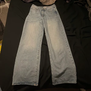 Vida jeans - Ett par ljusblå vida jeans från lager 157 i modellen boulevard. Säljes då de är för korta för mig 