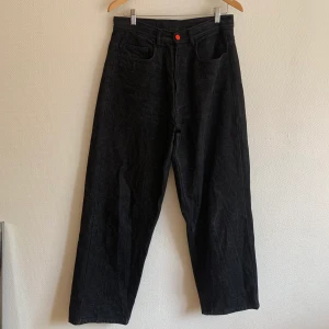 Bewider jeans 31/32 - Bewider jeans från Aplace. 31/30.  Nypris 900kr