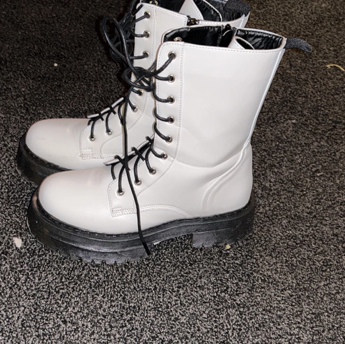 Boots / kängor  - 91