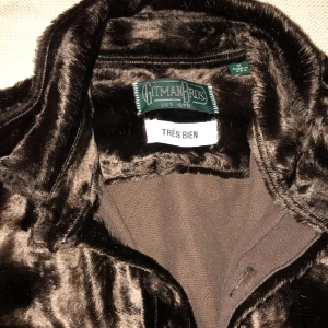 Très Bien x Gitman Bros Shirt  - Skjorta från Trés Bien i samarbete med Gitman Bros i storlek Medium. Använd en gång så är i princip i nyskick.