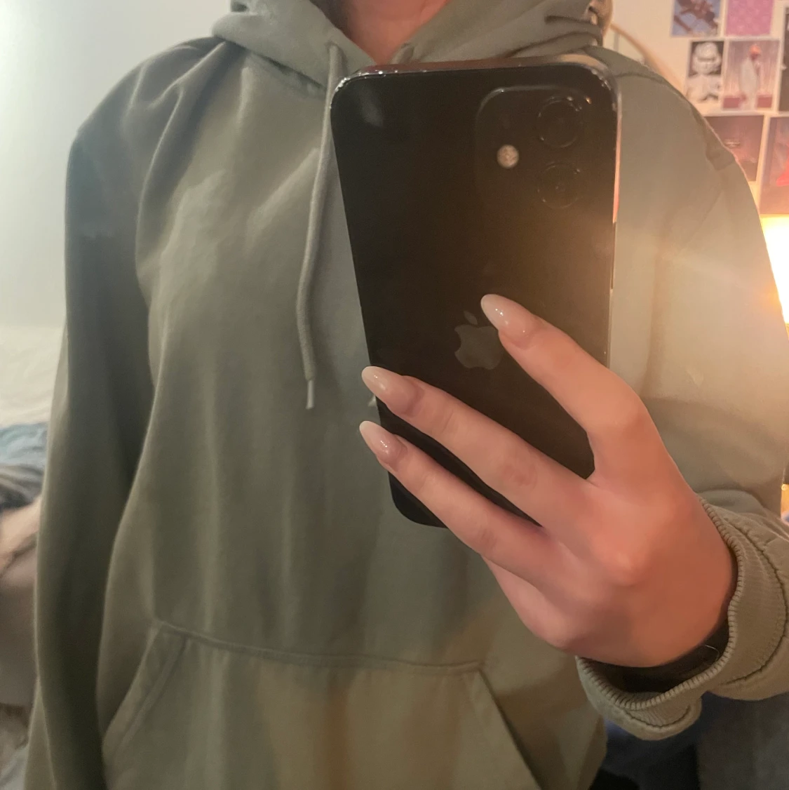 Grön hoodie med luva 