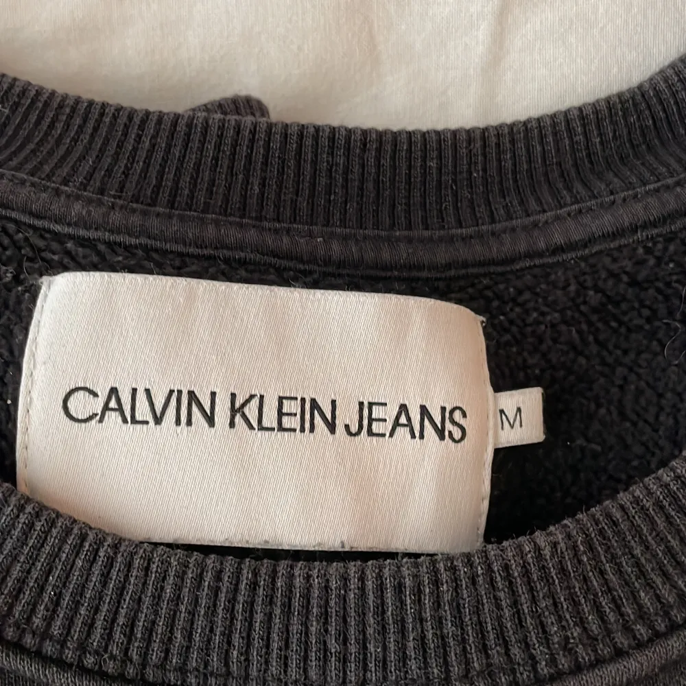 Calvin Klein tröja använd 3/4 gånger! Pris kan diskuteras . Tröjor & Koftor.