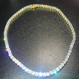 Tennis halsband och ett armband  - Använd en gång i 2-3 timmar bara. Armbandet på sista bilden medföljer.